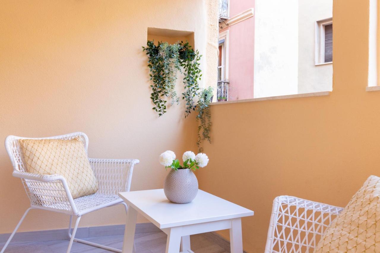 Studio Apartments Boutique Al Bastione Di קליארי מראה חיצוני תמונה